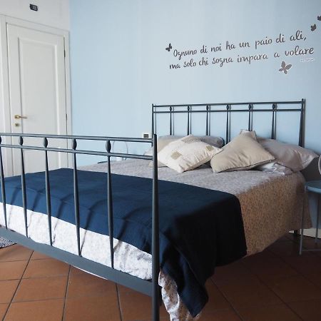 Casa Mariposa Apartment Desenzano del Garda Luaran gambar