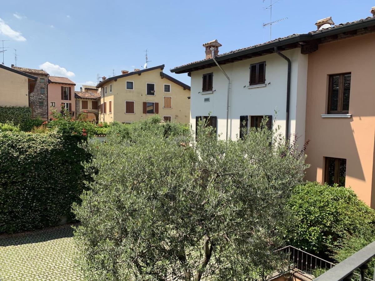 Casa Mariposa Apartment Desenzano del Garda Luaran gambar
